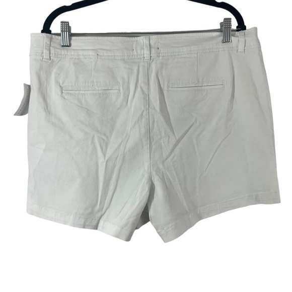 NWT Size 14 NY & Company Women White Classic Shorts Style 4626 Casual Summer - Picture 4 of 4